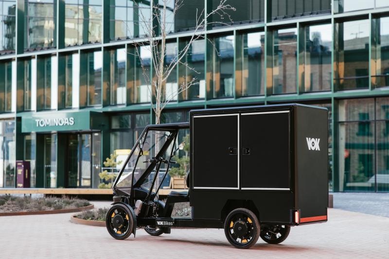 Vierwielige, overdekte cargobike van VOK