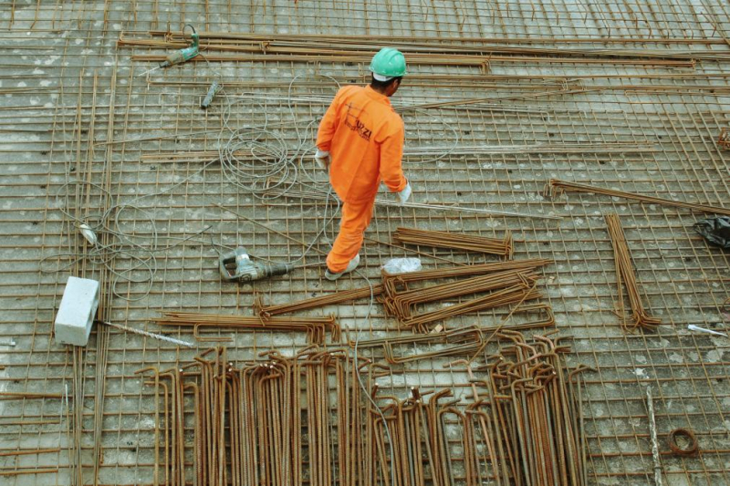 Loonverschil tussen top en gewone werknemer iets kleiner