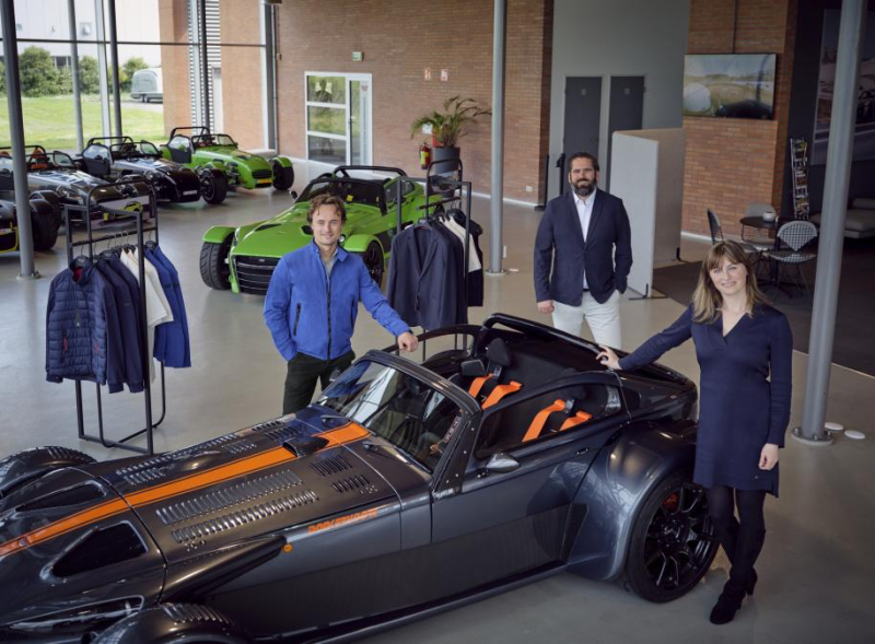  Donkervoort en Atrium verlengen partnerschap voor Donkervoort Wear