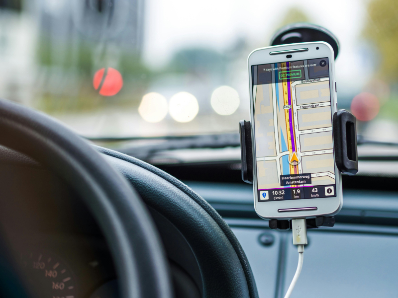 Slimmer navigeren met Google's nieuwe functies in Maps, Waze en Earth