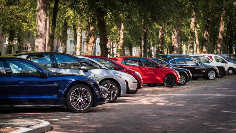 Parkeren in het buitenland: zoeken naar parkeerplek lastigst