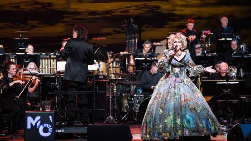 Karin Bloemen & Metropole Orkest: 40 jaar de allermooiste liedjes bij MAX