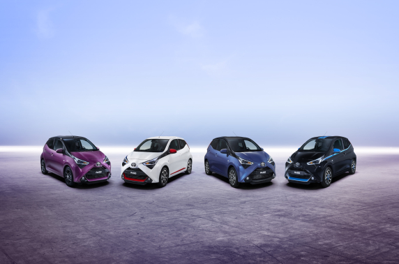 De nieuwe Toyota AYGO: opvallend design en zuiniger