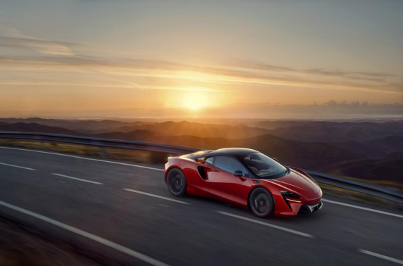 McLaren onthult de gloednieuwe, high-performance hybride supercar van de volgende generatie: de McLaren Artura